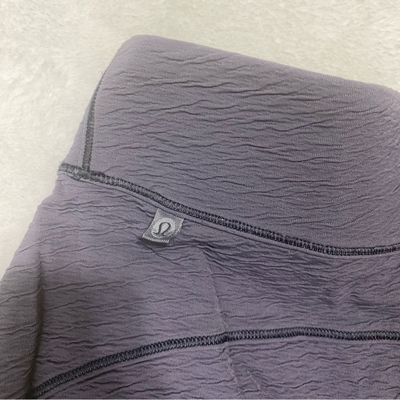Lululemon Can You Feel The Pleat Crop Pant in Moonwalk Purple Size 4 - Picture 10 of 13